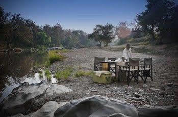 Banjaar Tola, Kanha National Park Hotell Mukki Exteriör bild